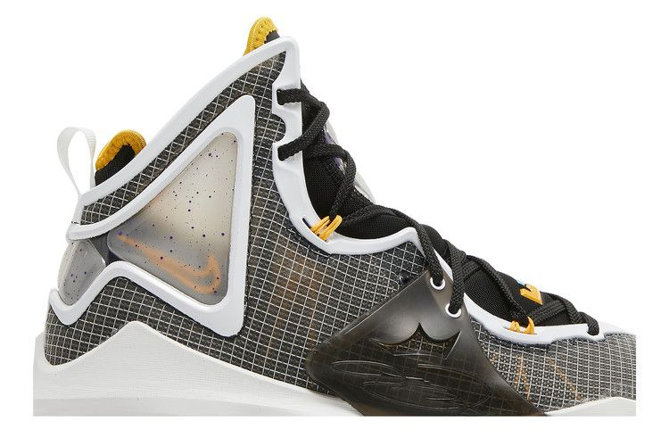Кроссовки Nike LeBron 19 EP 'Graduate'