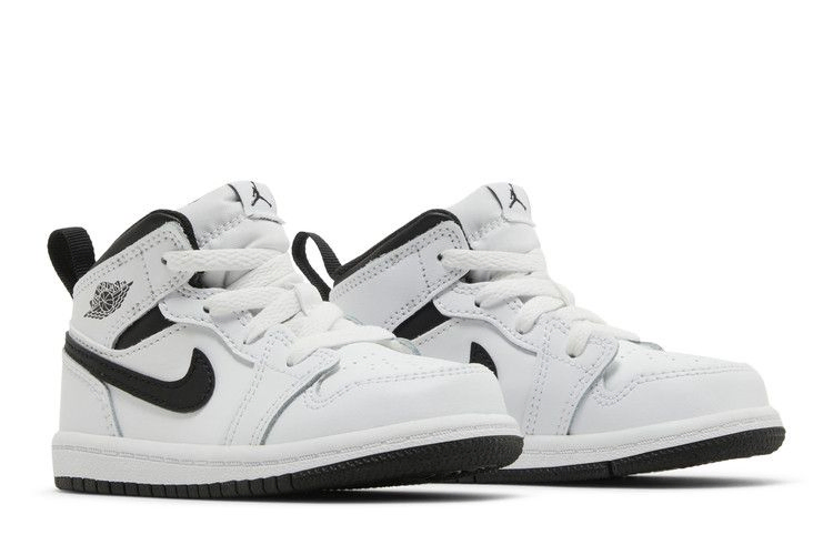 air-jordan-1-mid-td-white-black-dq8425-132_07