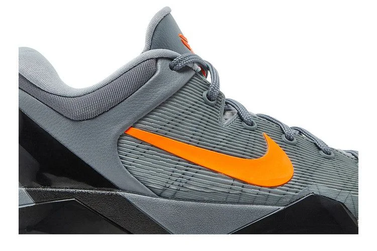 Krossovki-Nike-Zoom-Kobe-7-System-Wolf-Grey-1