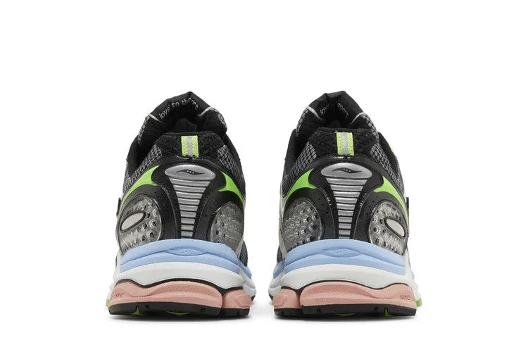 Кроссовки Saucony ProGrid Triumph 4 'Otherworld'