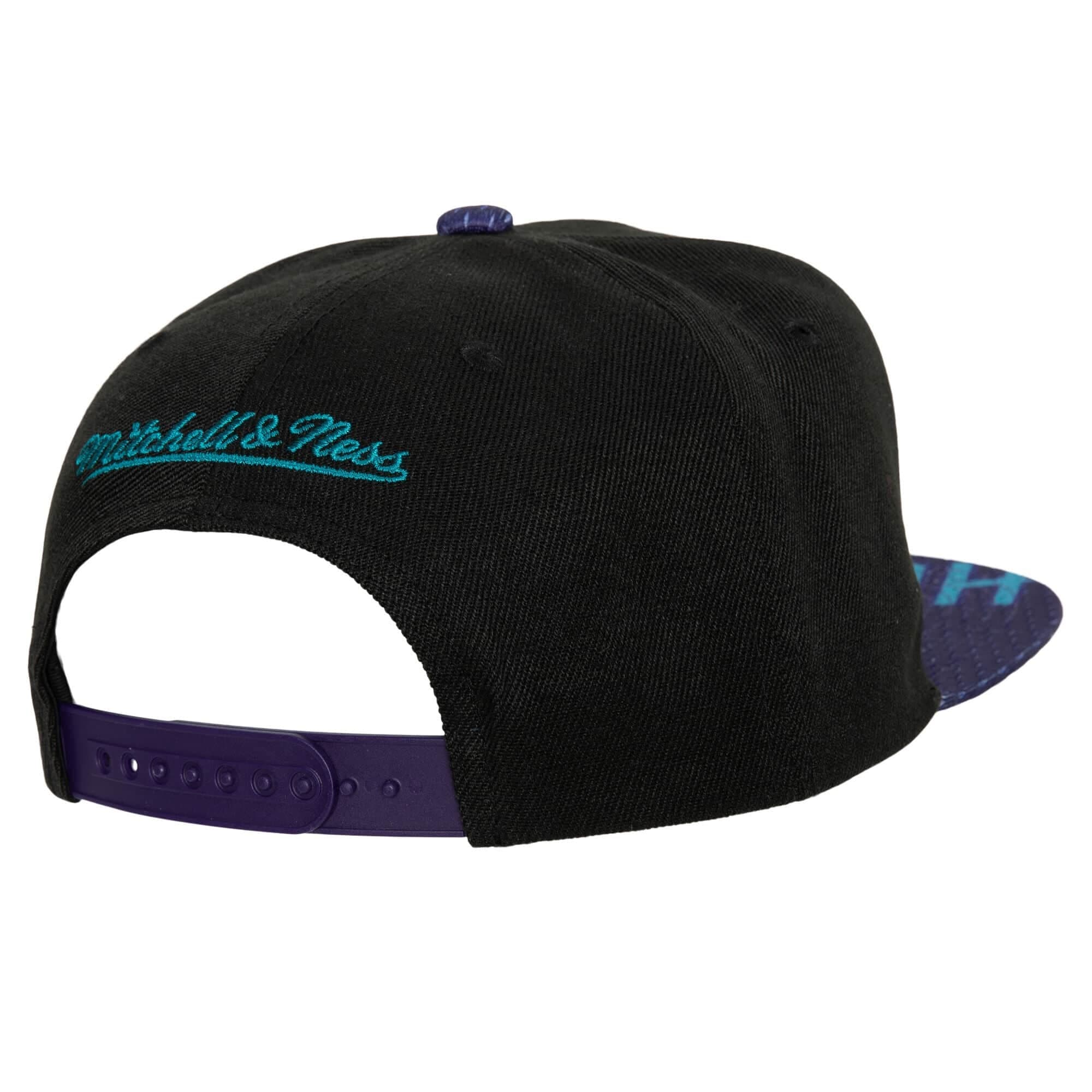 Бейсболка Mitchell & Ness Snapshot Snapback Charlotte Hornets Hat