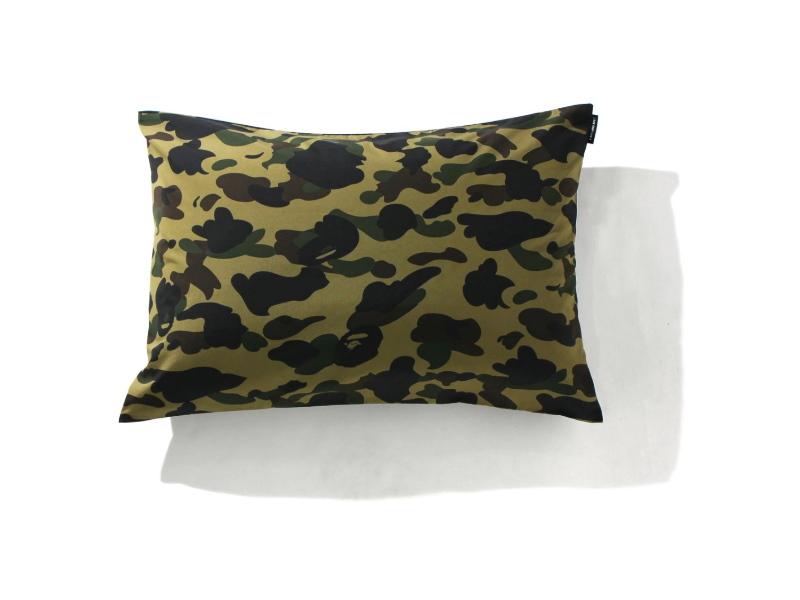 Наволочка BAPE 1st Camo Medium Pillow Case Green