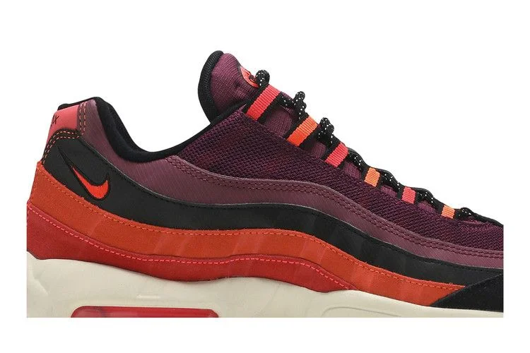 Кроссовки Nike Air Max 95 Winterized 'Villain Red'