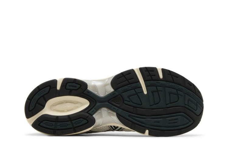 kith-x-gel-1130-cream-scarab-2024-1203s565-100_03