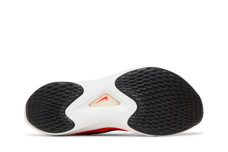 zoom-fly-5-total-orange-black-dm8968-800_03