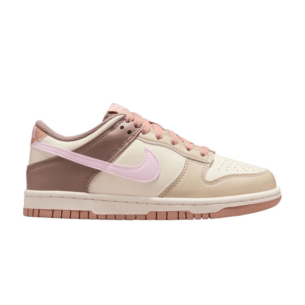 Krossovki-Nike-Dunk-Low-GS-Desert-Khaki-Pink-Foam-Coconut-Milk