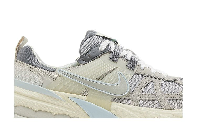 Кроссовки Nike Wmns V2K Run 'Light Bone Iron Ore'
