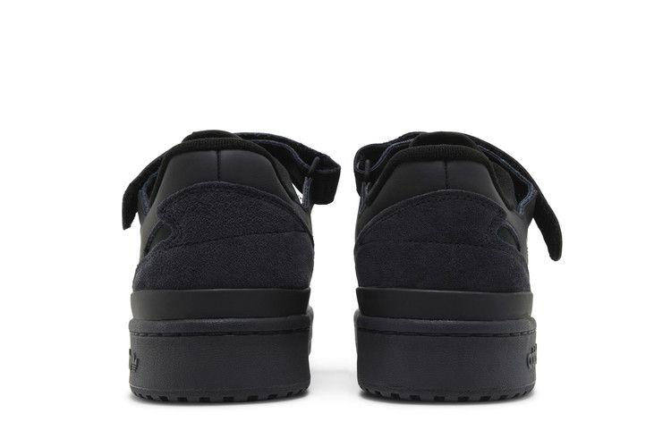 Кроссовки adidas Forum Low 'Triple Black'