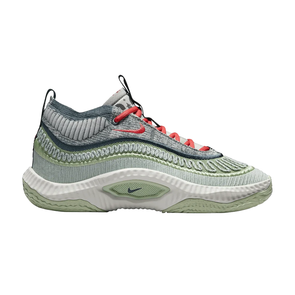 Krossovki-Nike-Cosmic-Unity-3-Christmas
