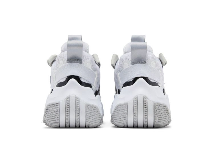 Кроссовки Adidas Exhibit B 'White Black'