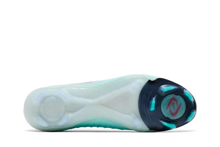 Krossovki-Nike-Phantom-GX-2-Elite-FG-Mad-Energy-Pack-3