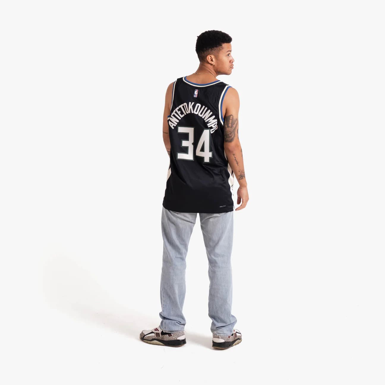 2023-24-Milwaukee-Bucks-Giannis-Antetokounmpo-34-Swingman-Statement-Edition-Black-Jersey-4