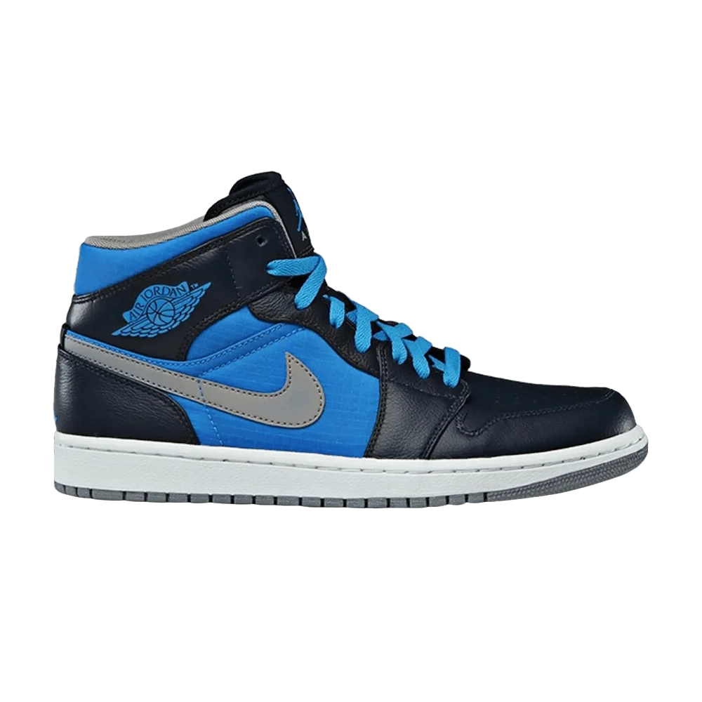 Krossovki-Air-Jordan-1-Phat-Mid-Obsidian-Photo-Blue