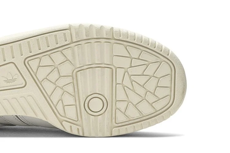 Кроссовки adidas Rivalry Low 'Triple White'