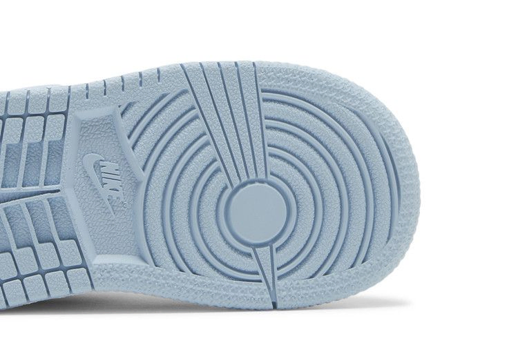 air-jordan-1-mid-td-ice-blue-644507-401_04
