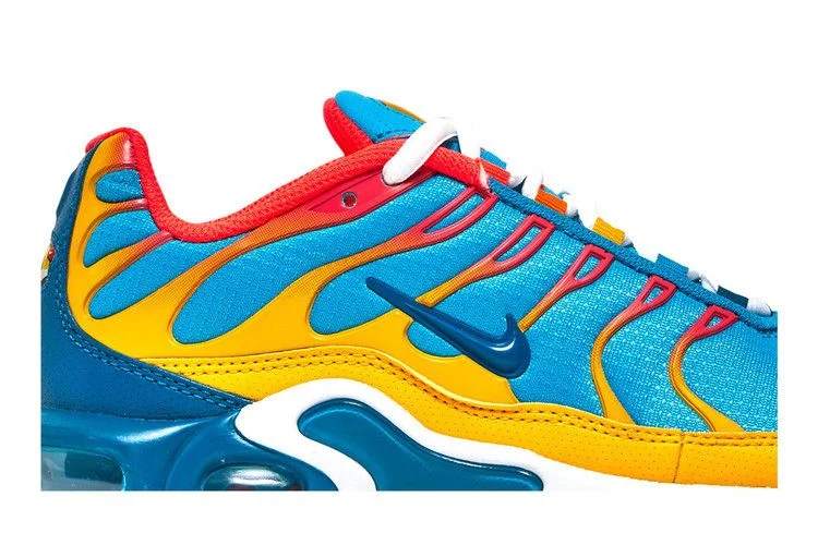 Krossovki-Nike-Air-Max-Plus-GS-Superman-Ice-Cream-1