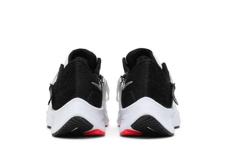 Krossovki-Nike-Wmns-Air-Zoom-Pegasus-38-FlyEase-White-Metallic-Silver-5