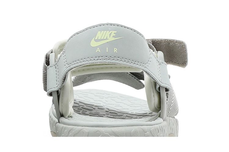Nike ACG Air Deschutz 'Cream Black'