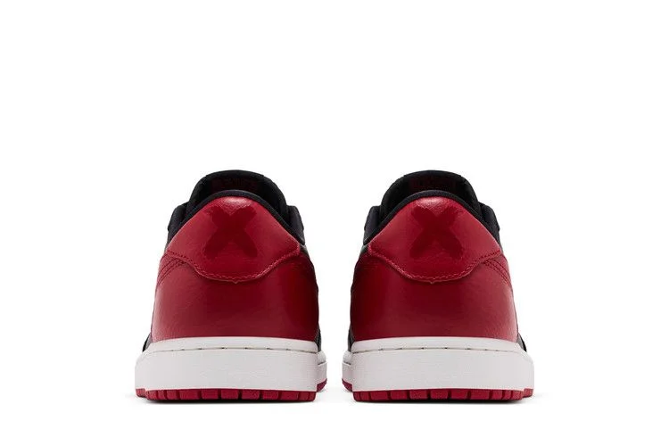 Кроссовки Air Jordan 1 Retro Low OG 'Banned' 2026