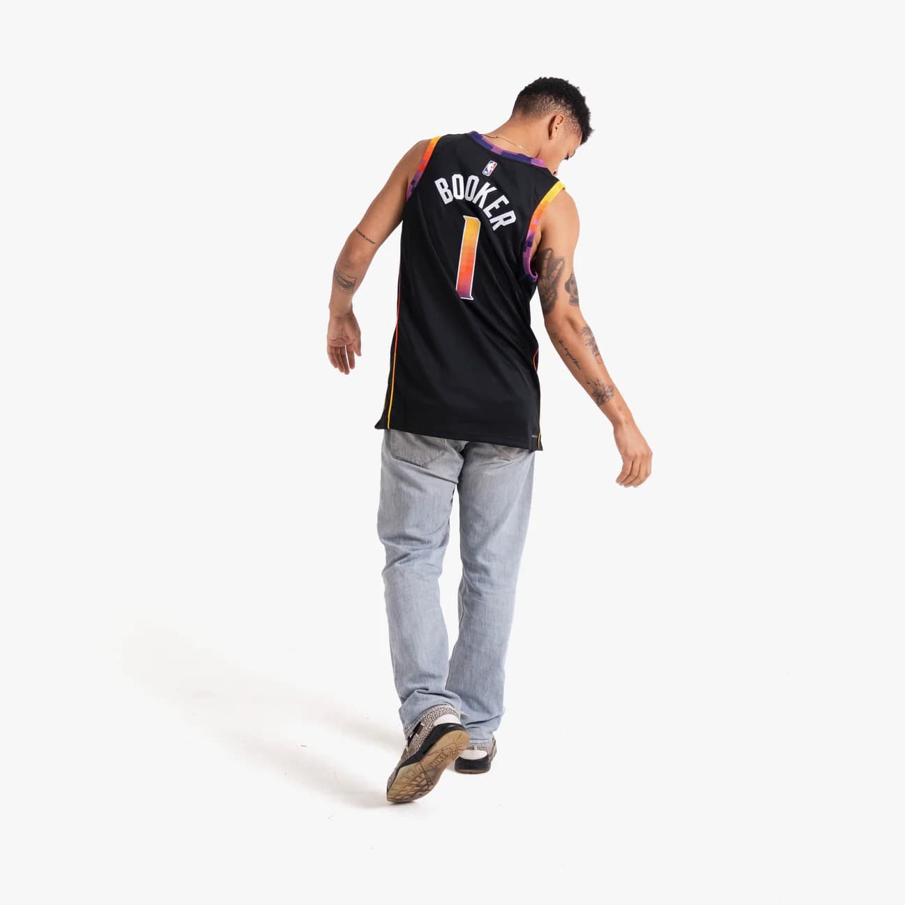 Баскетбольная джерси 2023-24 Phoenix Suns #1 Devin Booker Swingman Statement Black Jersey