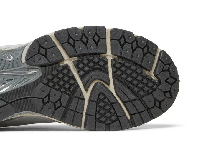 Кроссовки New Balance 2002R 'Pouch - Summer Fog'