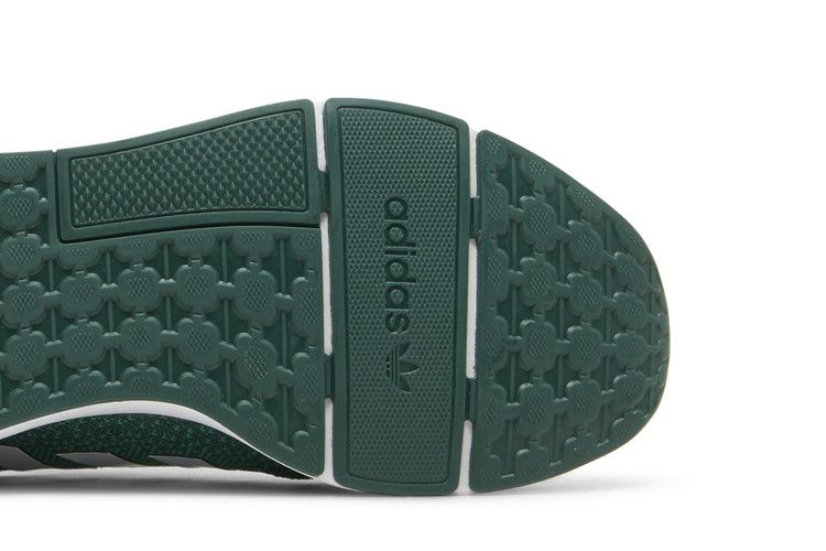 swift-run-22-collegiate-green-gz3501_04