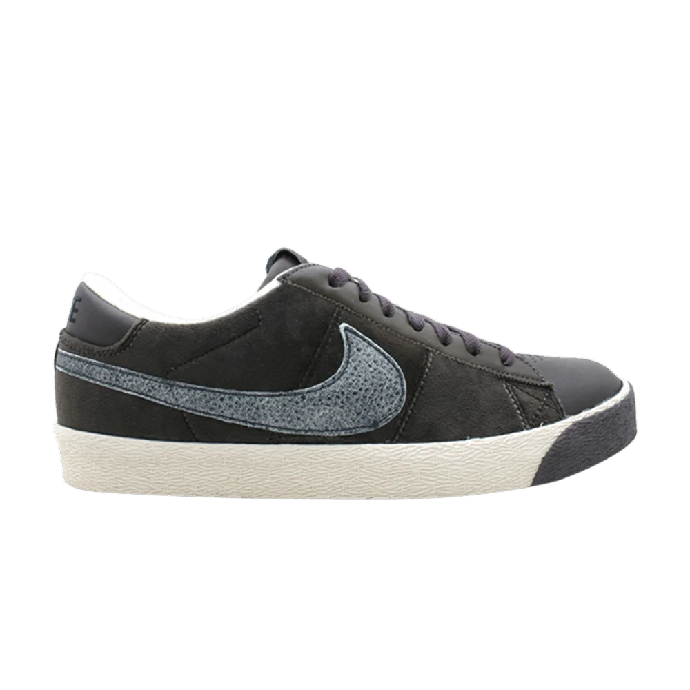 Krossovki-Nike-Blazer-Low-Premium-1
