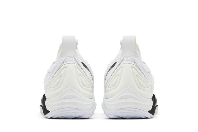 Кроссовки Mizuno Wmns Wave Momentum 3 'White Black'