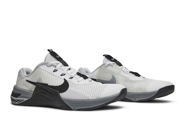 metcon-7-white-black-cz8281-100_07