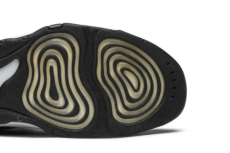 Krossovki-Nike-Air-Pippen-Black-Varsity-Red-2008-4