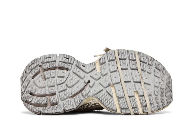 Кроссовки Balenciaga 3XL Sneaker 'Worn-Out - Light Beige'