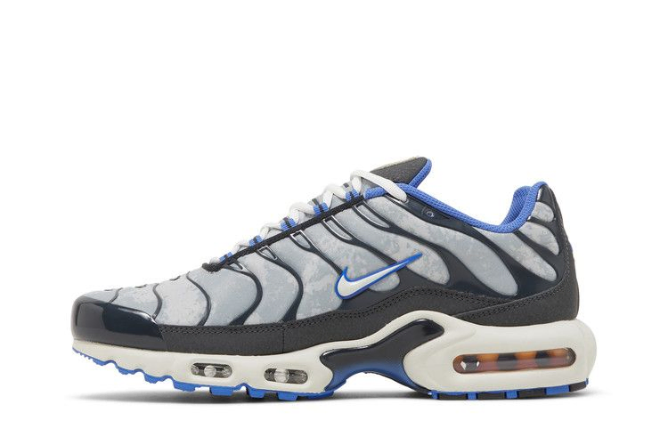 Кроссовки Nike Air Max Plus SE 'Social FC'