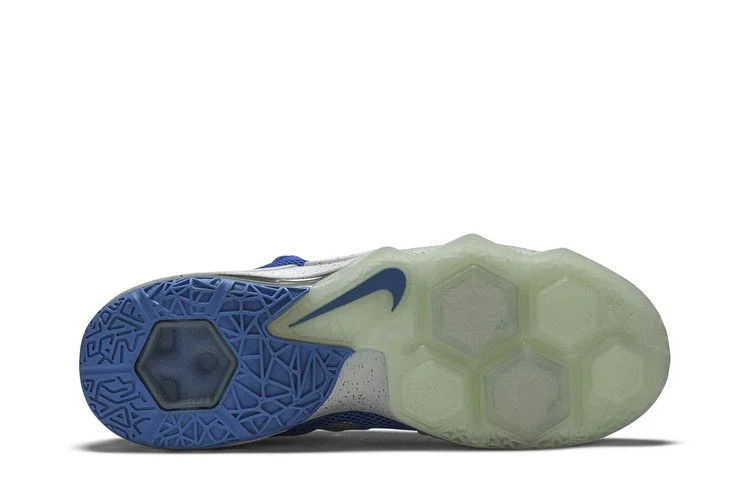 Кроссовки Nike LeBron 12 Low 'Rise'