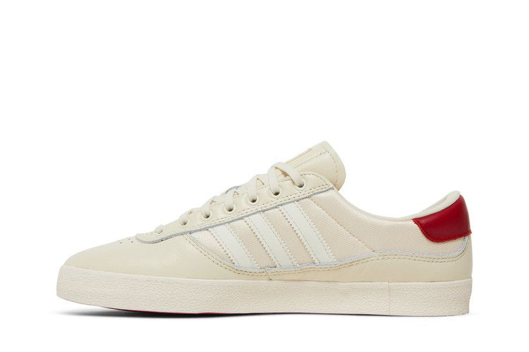 Кроссовки Adidas Puig Indoor 'Cream White Scarlet'