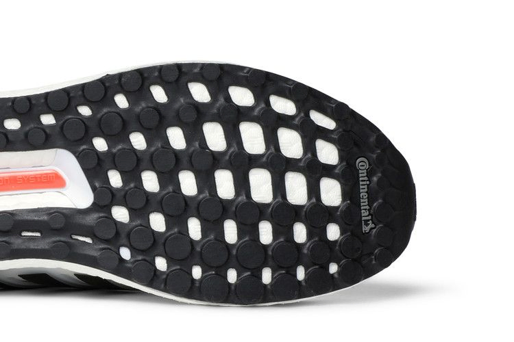 ultraboost-5-0-white-black-gx3079_04