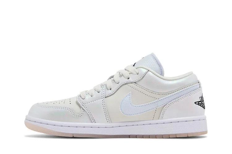 Кроссовки Wmns Air Jordan 1 Low SE 'Year of the Snake'