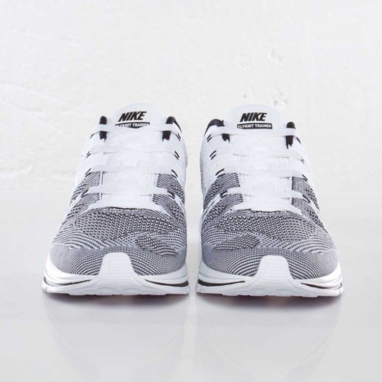 Кроссовки Nike Flyknit Trainer 'White Black'