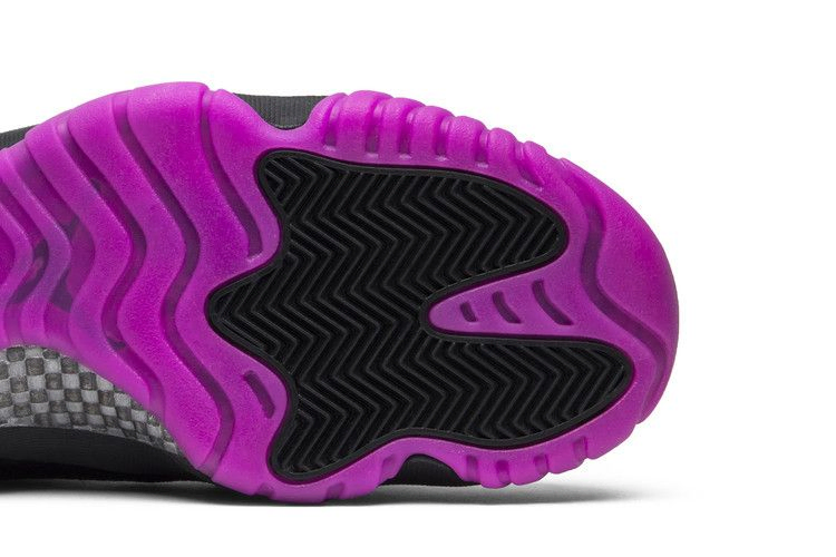 Кроссовки Wmns Air Jordan 11 Low 'Rook to Queen'