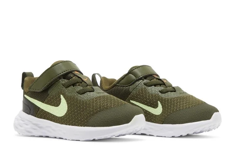 Krossovki-Nike-Revolution-6-TD-Rough-Green-Barely-Volt-7