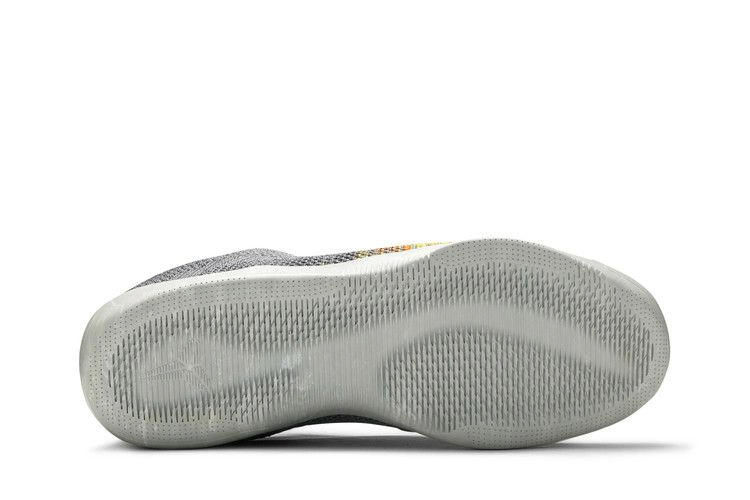 kobe-11-elite-low-cool-grey-822675-037_03