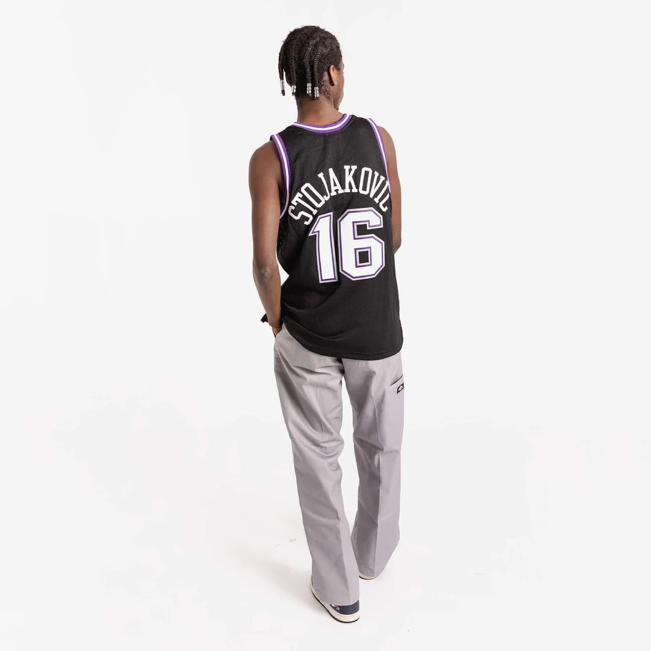 2001-02-Sacramento-Kings-Peja-Stojakovic-16-Swingman-Hardwood-Classics-Black-Jersey-4