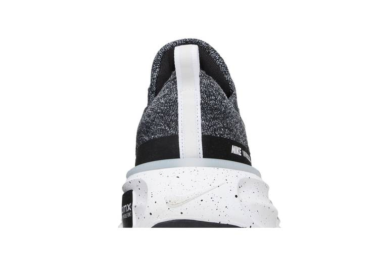 Кроссовки Nike ZoomX Invincible Run Flyknit 3 'Oreo'