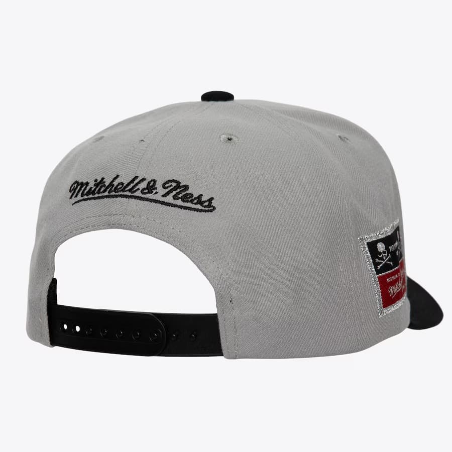 Mitchell-Ness-Gray-Black-Mastermind-Adjustable-Hat-1