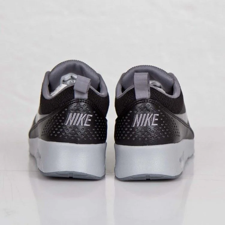 Krossovki-Nike-Wmns-Air-Max-Thea-3