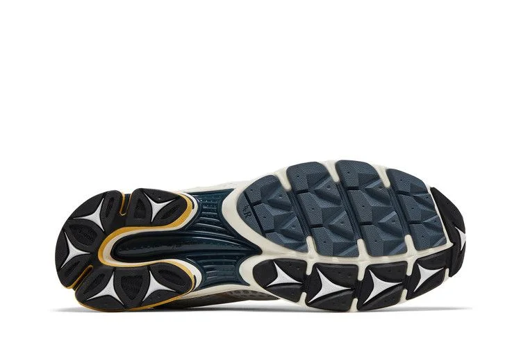 Кроссовки Saucony Progrid Triumph 4 'Fabricated Future'