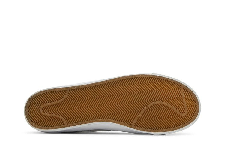zoom-blazer-low-pro-gt-sb-wolf-grey-dc7695-001_03