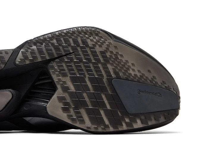 Krossovki-adidas-Adizero-Adios-Pro-4-Black-Metallic-4