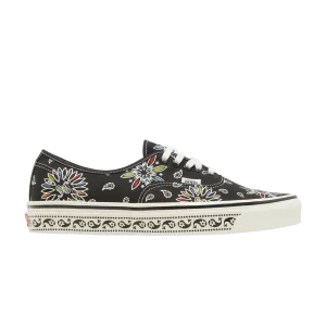 authentic-44-dx-paisley-black-vn0a54f29gg-300x300