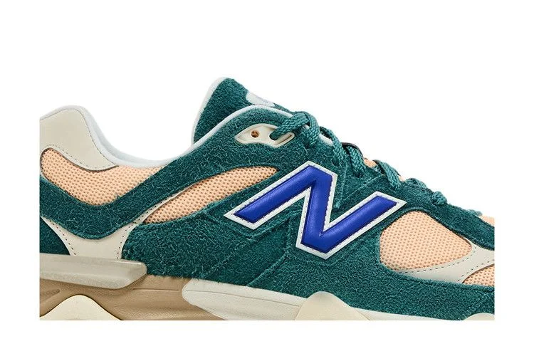 Кроссовки New Balance 9060 'New Spruce Peach Blossom'