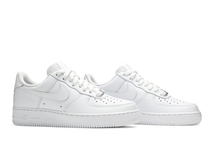 wmns-air-force-1-07-triple-white-dd8959-100_07